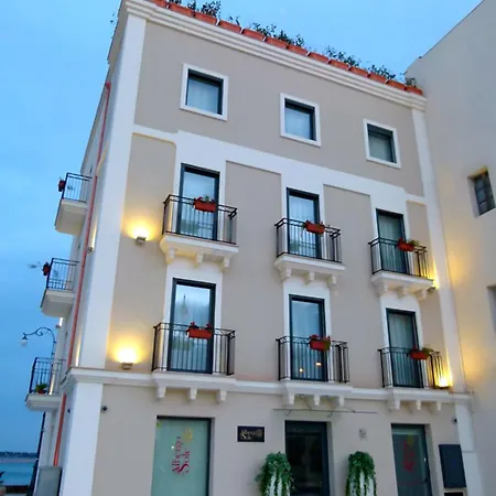 Отель Del Sole 4*
