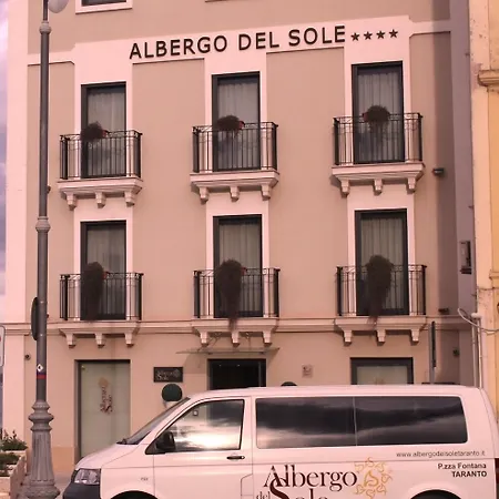 Отель Del Sole 4*